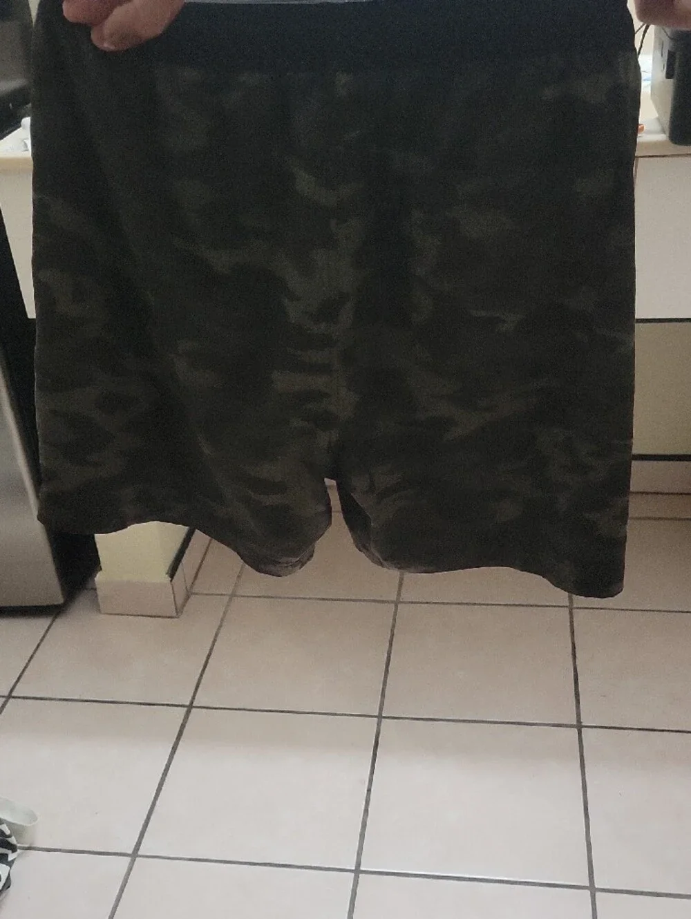 Vuori Gray Heather Performance Shorts